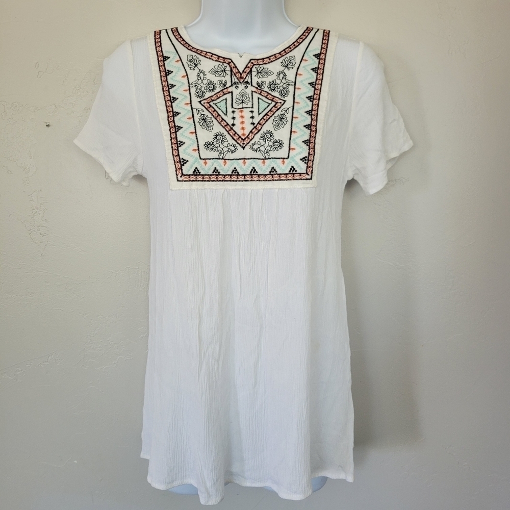 Flamingo Urban Small White Short Sleeve Blouse Embroidered Yoke Neck Keyhole